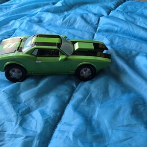 Large Bandai Ben 10 Kevin Levin's Action Cruiser Green Racing Toy Car